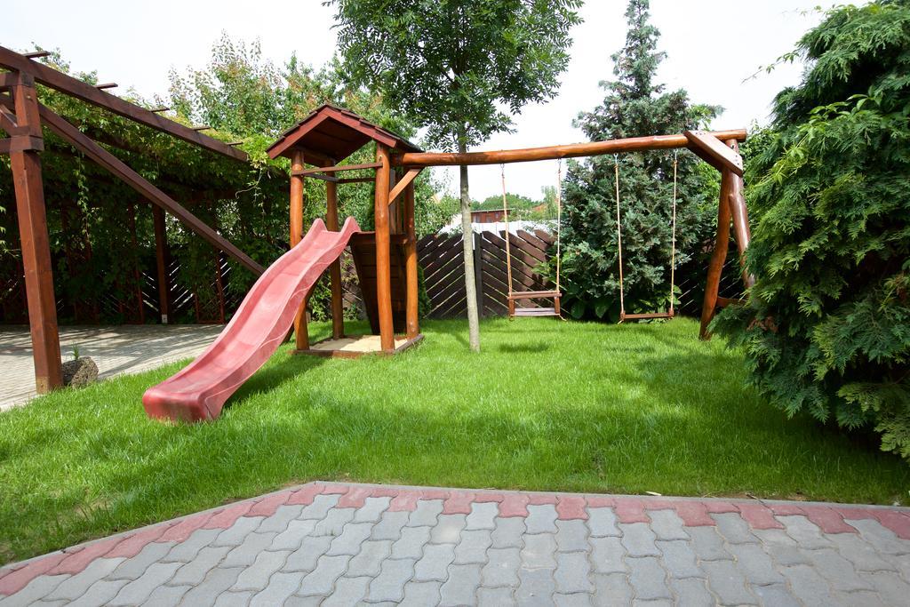 Hajdúszoboszló Fonix Apartmanhaz מראה חיצוני תמונה