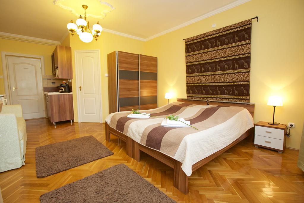 Hajdúszoboszló Fonix Apartmanhaz מראה חיצוני תמונה